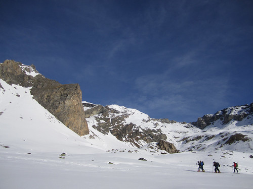 Skiers on Montagne d Arolla